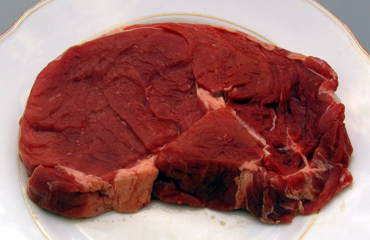 Viande de bœuf — bœuf 100 % français chez le boucher à Bléré